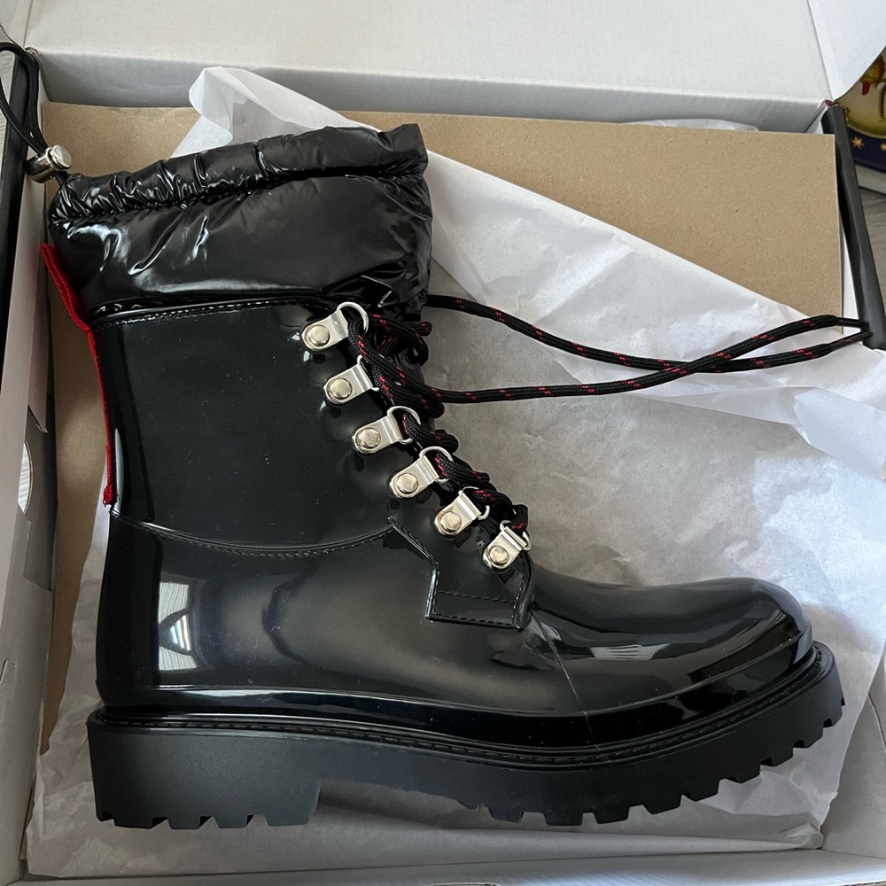 Nine West Keep It Lace Up Boots